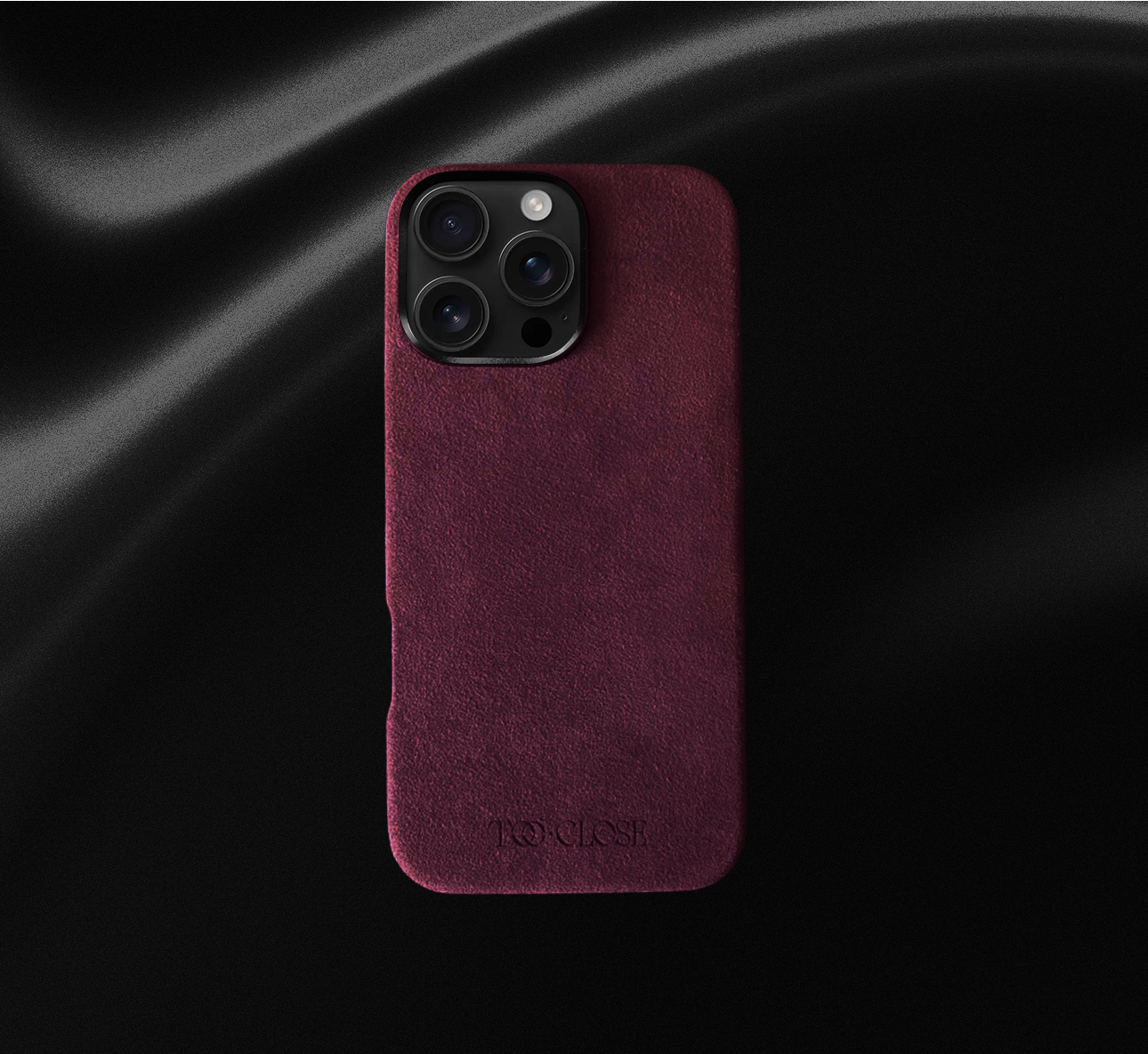 Velvet Noir Alcantara® Magsafe Case