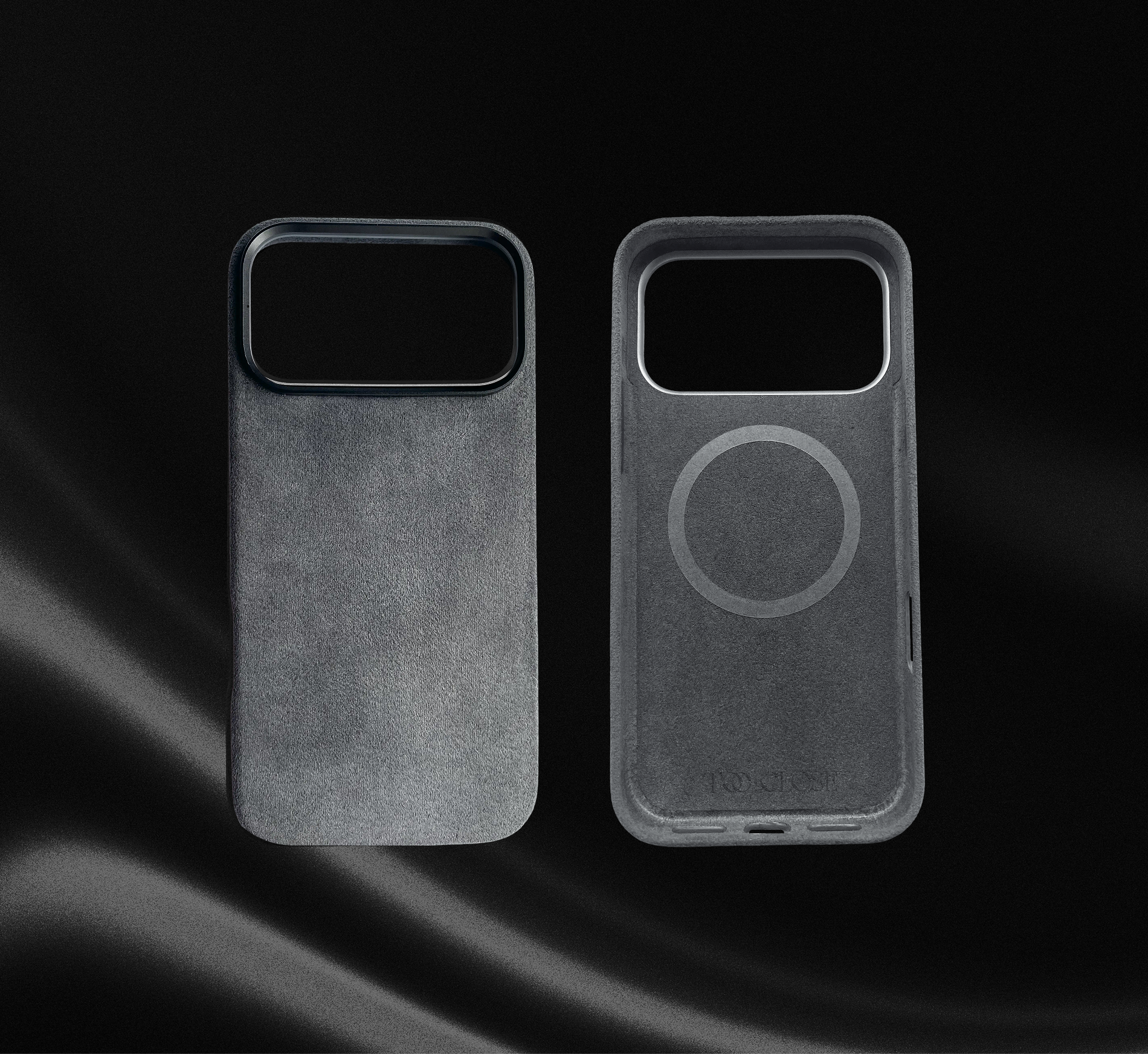 17 PRO – iPhone Alcantara® MagSafe Husă Silver Haze